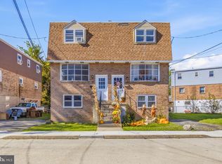 119 E Ln, Ridley Park, PA 19078