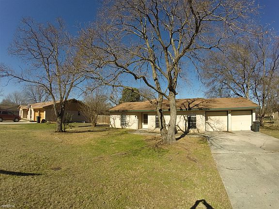 205 E. Indian Oaks M (1)