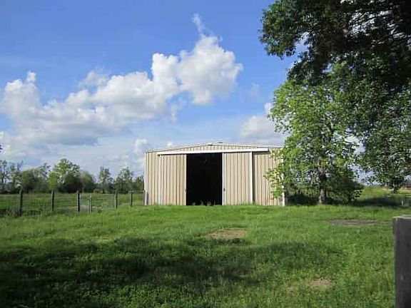 3rd image of 7562 South Dr