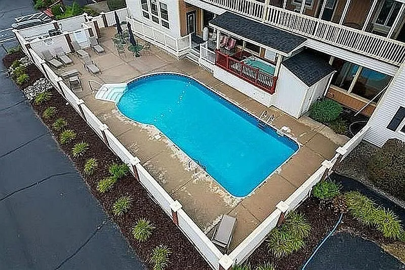 2 bed, 1059 sqft, $2,150 — Photo 4