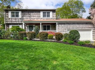 89 Centerport Rd, Centerport, NY 11721