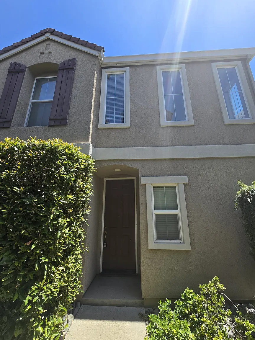 8868 Brecon Way photo 1