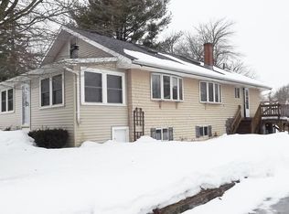 582 State Rd, Dartmouth, MA 02747