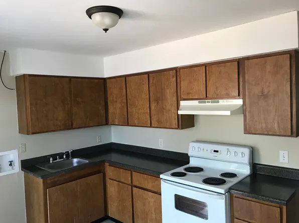 7 Oak Forest Ln #D, Savannah, GA 31404