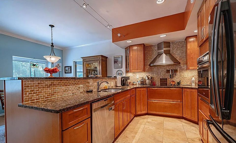 1st image of 4008 81st St #4B