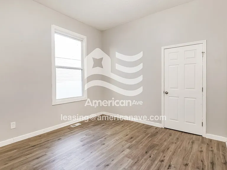 556944_011_main_bedroom_14119274.jpg