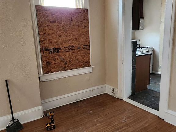 3rd image of 3707 Oregon Ave