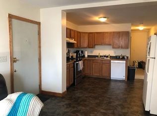 44 Belchertown Rd APT 2C, Amherst, MA 01002