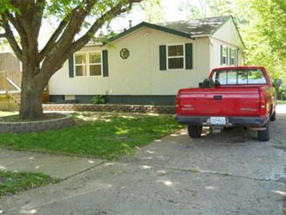2nd image of 8737 E 96th St