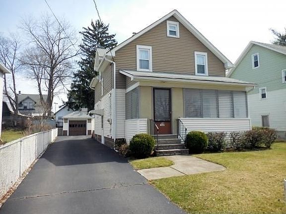 3rd image of 55 Lusk St