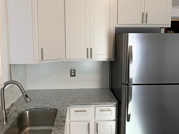 3rd image of 4170 De Tonty St Floor 2