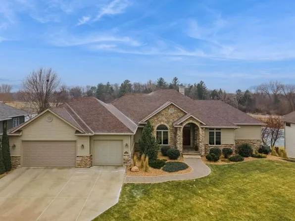 3320 Foxley Dr, Ames, IA 50010