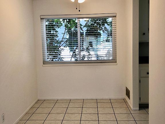3rd image of 267 Curtner Ave