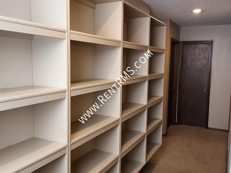 4643 SW 8th Ave — Photo 20