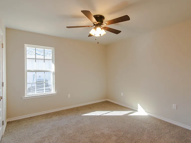 1014 Pine St — Photo 10
