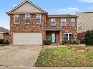 5016 Meridian Ln, Fort Worth, TX 76244