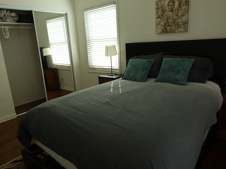1143 N Orange Dr — Photo 10