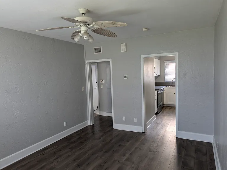 500 S Beach St #C-1 — Photo 11