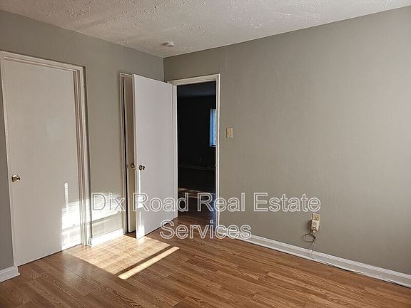 5th image of 3121 Gobel Ave APT 4