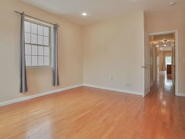249 Winfield Ave #A — Photo 24