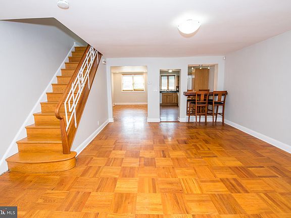 4th image of 6729 E Roosevelt Blvd