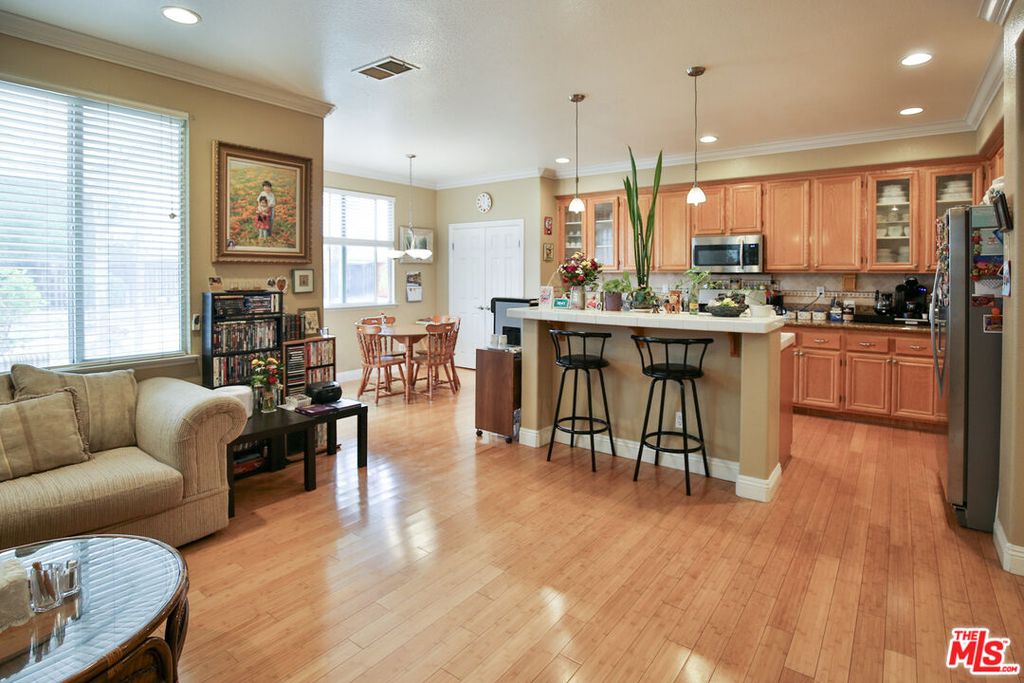 27761 Crestknoll Ct, Murrieta, CA - View 5