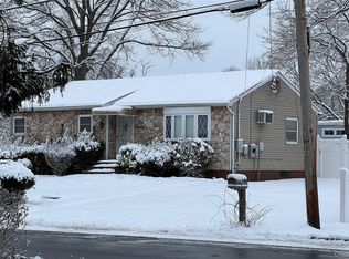 270 Fulton St, West Babylon, NY 11704