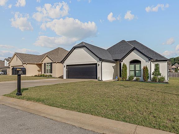 3rd image of 4212 Clowder Ln