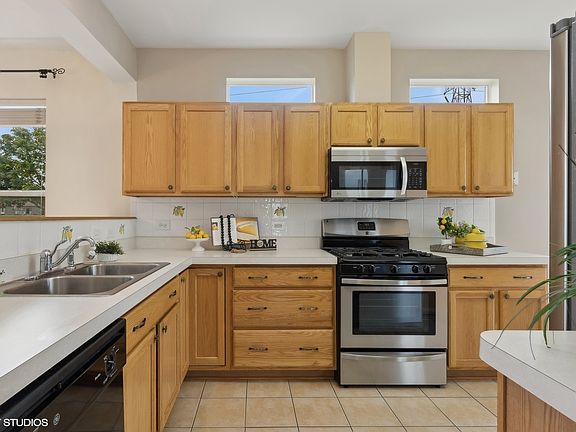 5th image of 3483 Steeplechase Way
