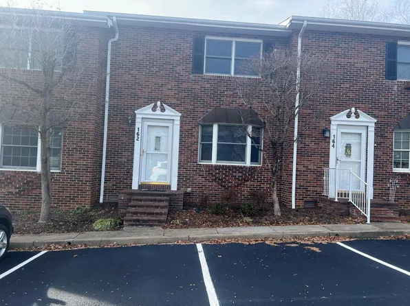 162 Tradition Pl, Bristol, VA 24201