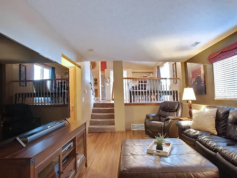 17282 Sprague St — Photo 14