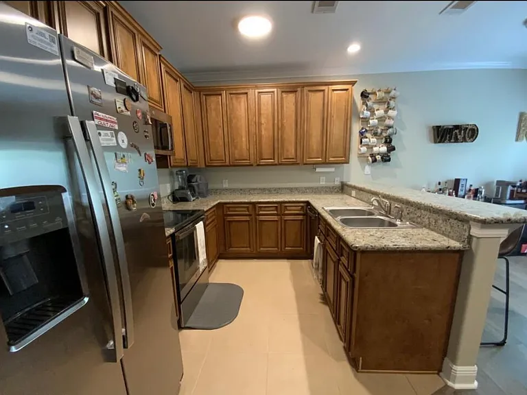 3458 Riverbend Cv — Photo 2