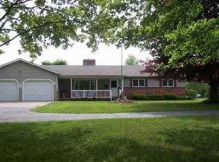 384 Pine River Rd, Kimball, MI 48074