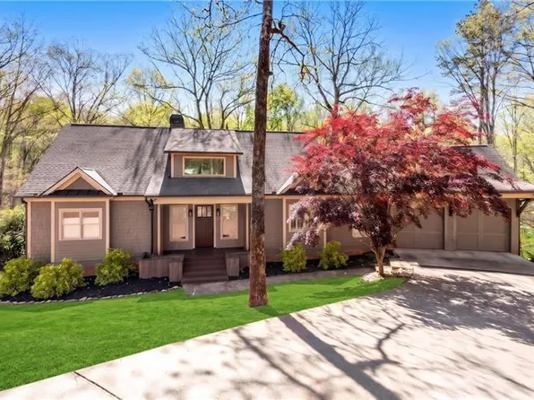 370 Mountain Trace Dr, Dahlonega, GA 30533