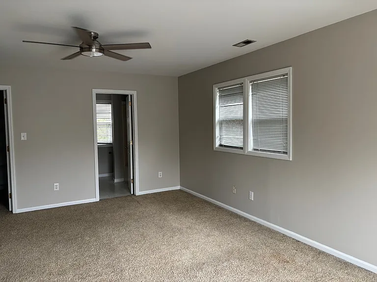 118 Wyndward Ct — Photo 12