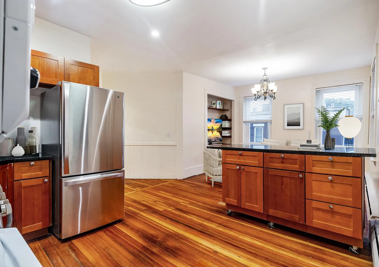 Well appointed 4 bed 2 bath in Brighton — Photo 2