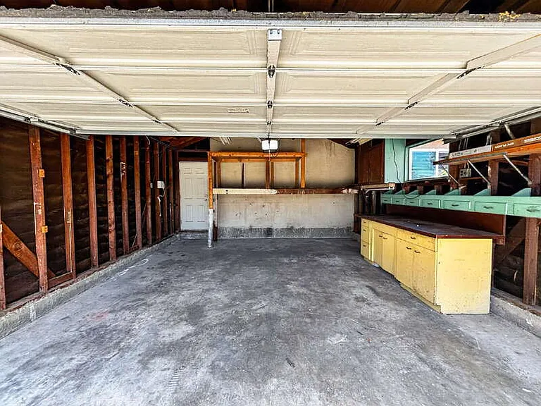 4277 Pixie Ave — Photo 20
