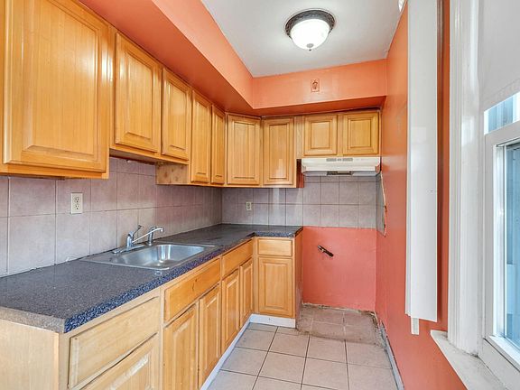 2nd image of 2215 Grand Ave APT 16