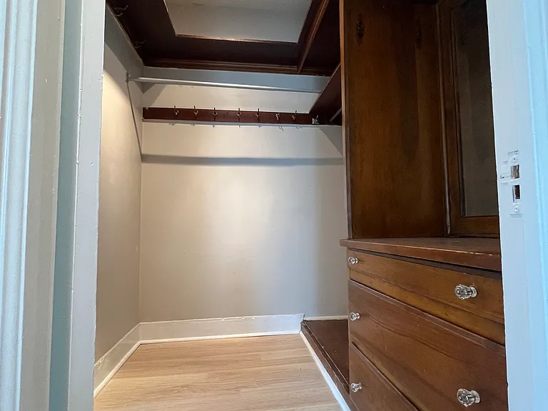 The Avalon — Photo 13