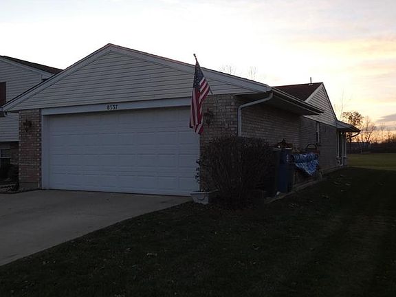 5th image of 8537 Schoolgate Dr