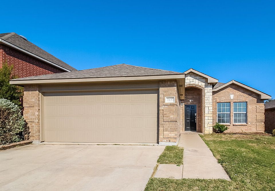 1st image of 2437 Clairborne Dr