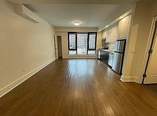 110 Ocean Pkwy APT 2A, Brooklyn, NY 11218