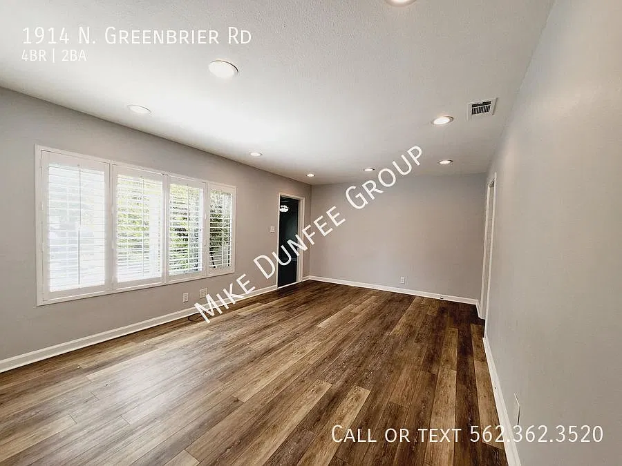 Los Altos 4 Bedroom, 2 Bath Home — Photo 4