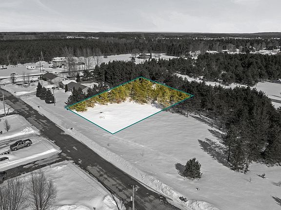 3rd image of 61 Pleasant Ln NE