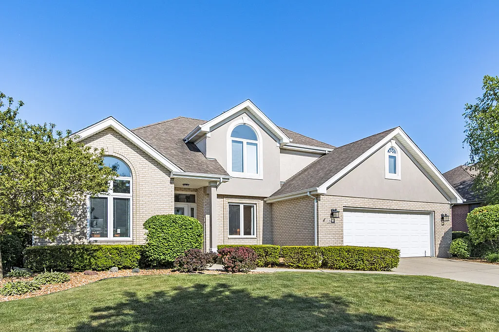 21431 Pioneer Ct photo 1