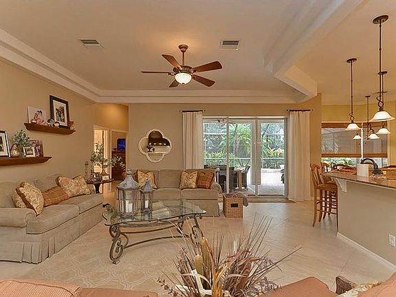 5th image of 726 Citrus Wood Ln