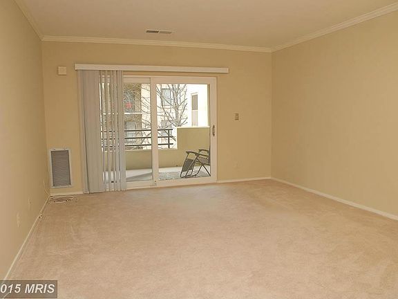 3rd image of 6060 California Cir #4
