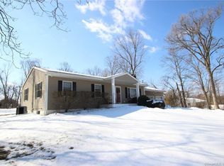 5 N Pleasant Rise, Brookfield, CT 06804