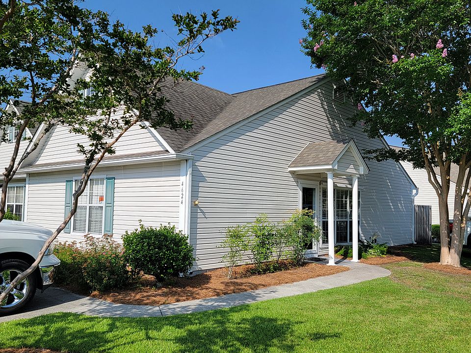 Exterior Home corner lot