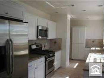 4th image of 222 Park Ave